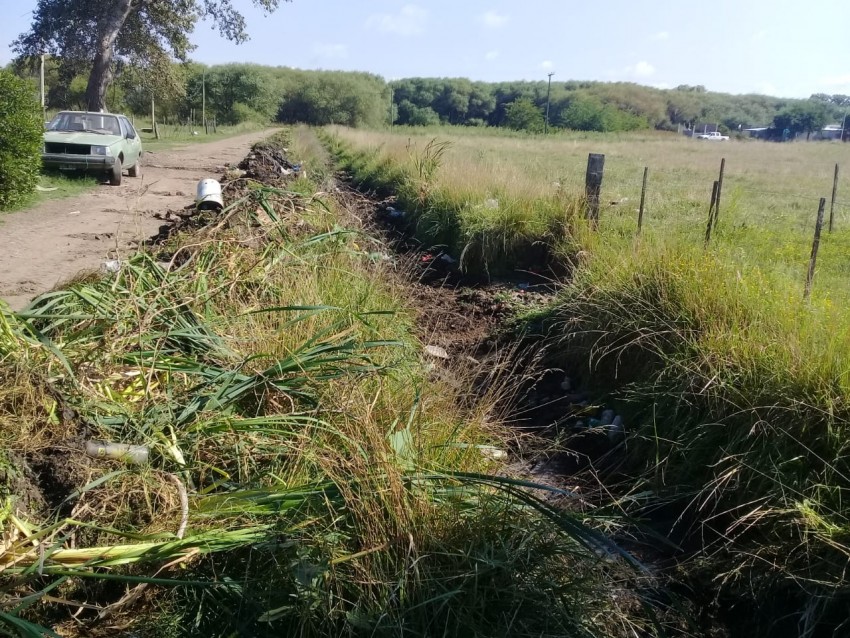 Continúan la limpieza de canales y la mejora de calles