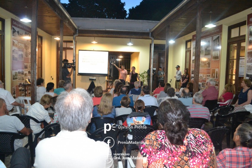 Adriana Pisani brind su charla en el Museo Histrico sobre barcos hun