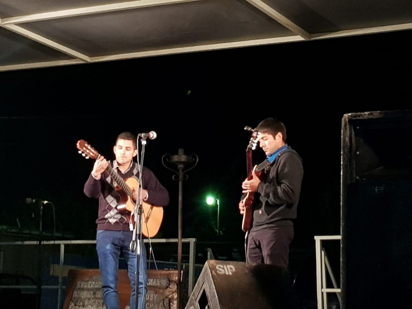 Rubn Carrizo y Brisa Vegas se suman a la final de Folclore en los Bar