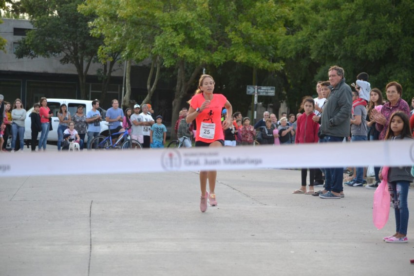 La Carrera de la Mujer tuvo su pico de participaci�n y m�s de 300 corr