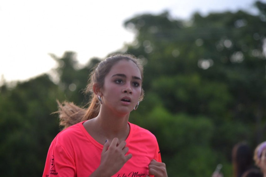 La Carrera de la Mujer tuvo su pico de participaci�n y m�s de 300 corr