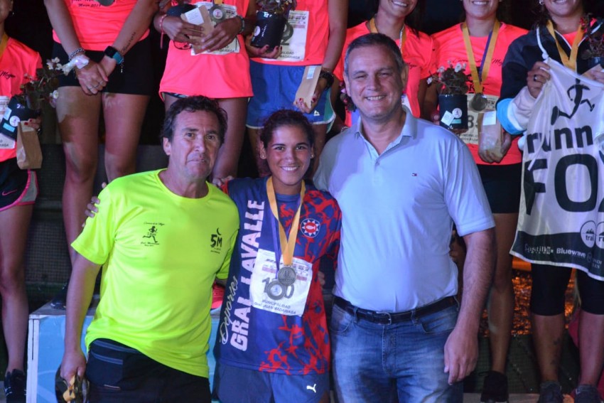 La Carrera de la Mujer tuvo su pico de participaci�n y m�s de 300 corr