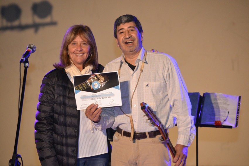 Folclore en los Barrios cerr su ciclo 2019 en el Paseo del Bicentenar