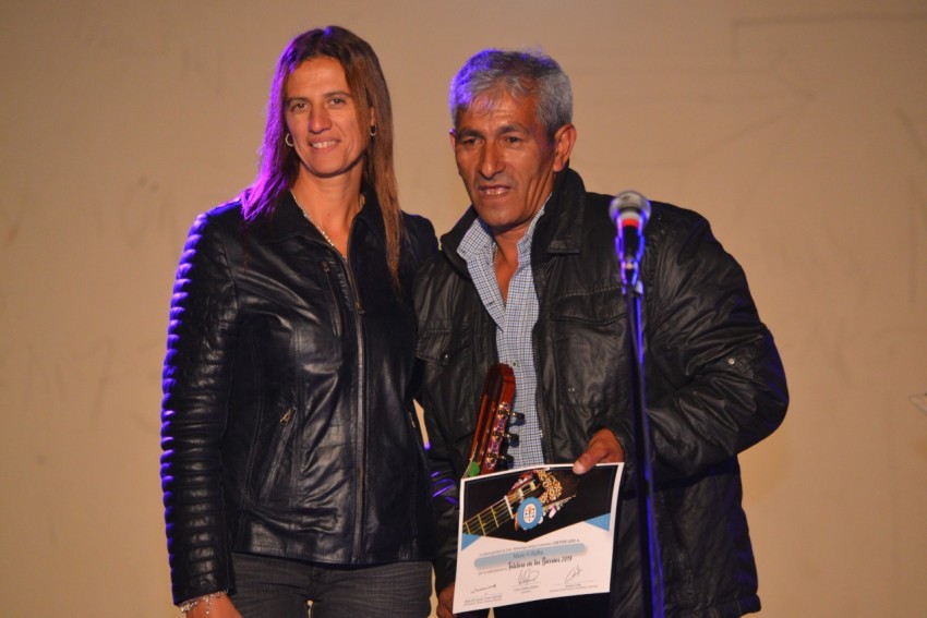 Folclore en los Barrios cerr su ciclo 2019 en el Paseo del Bicentenar