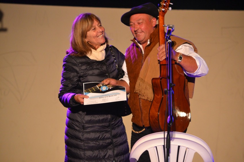 Folclore en los Barrios cerr su ciclo 2019 en el Paseo del Bicentenar