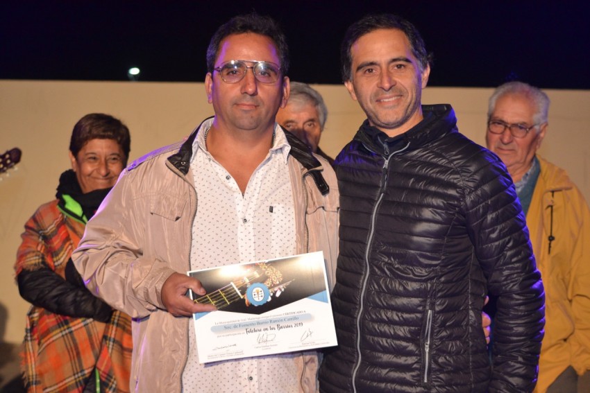 Folclore en los Barrios cerr su ciclo 2019 en el Paseo del Bicentenar