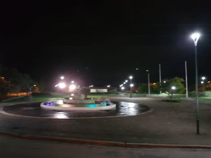 Instalaron nueva luminaria en el Paseo del Bicentenario