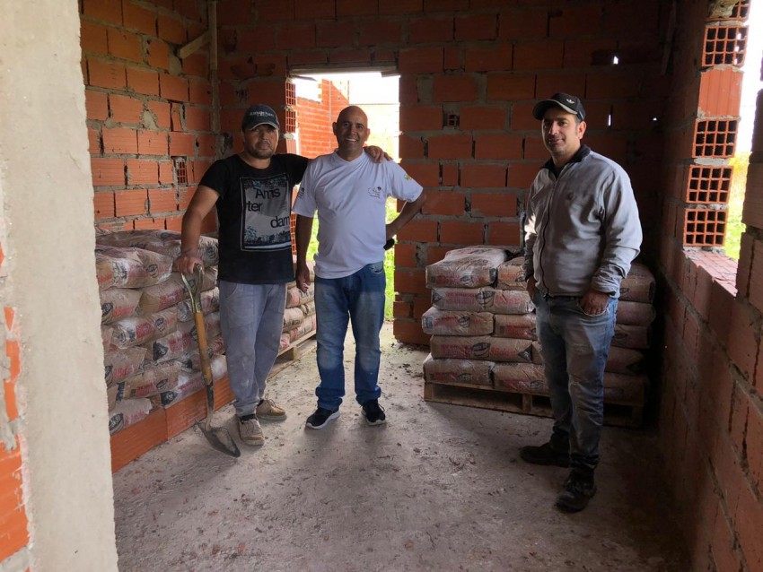 Retomaron la construccin de otras 10 viviendas en el barrio El Ceibo