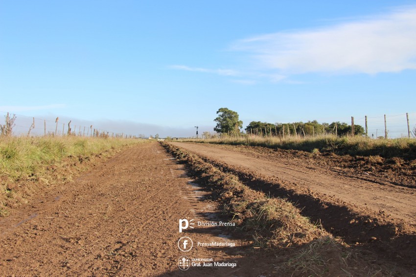 La CASER reparó un nuevo camino rural