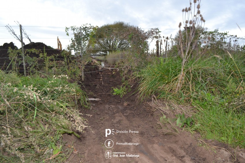 Construyen un nuevo canal a cielo abierto