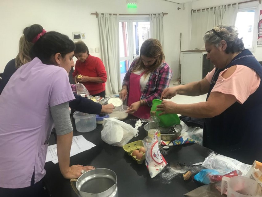 Brindaron un taller de cocina por el D�a Internacional del Cel�aco