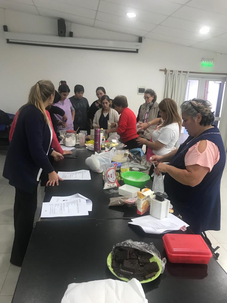 Brindaron un taller de cocina por el D�a Internacional del Cel�aco