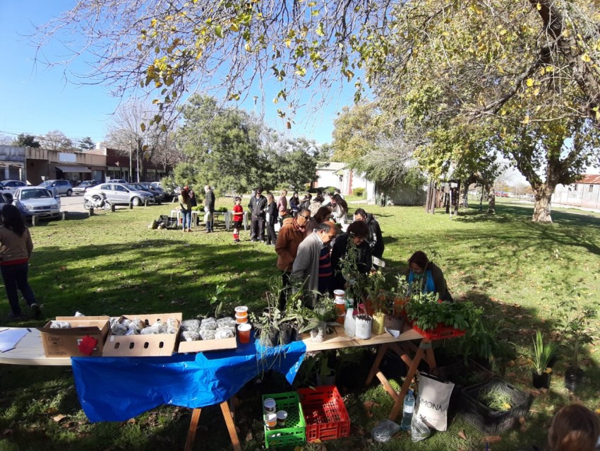 El Mercado de la Estacin sale a los barrios y llegar el viernes al Q
