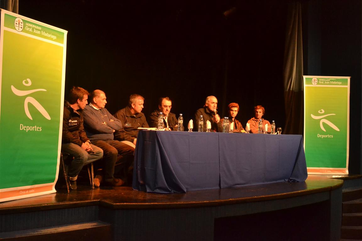 Popovich junto al Rally Pagos del Tuy