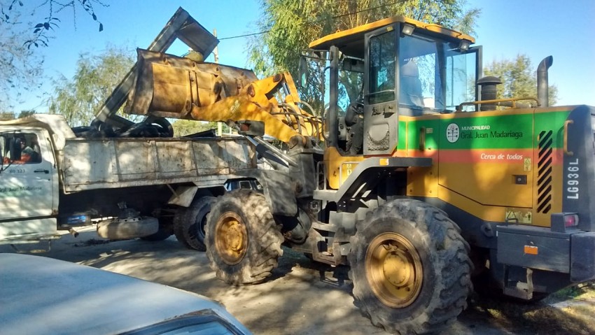 Comenzaron con la limpieza de un terreno en el barrio Kennedy
