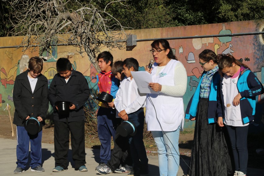 El municipio otorg una placa conmemorativa por el aniversario N 130 
