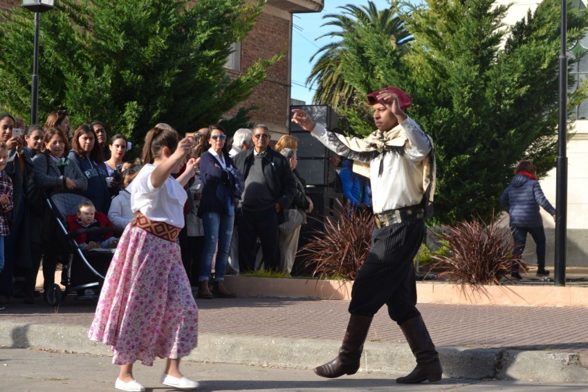 Se realiz� el acto protocolar y el tradicional Tedeum por el 25 de may