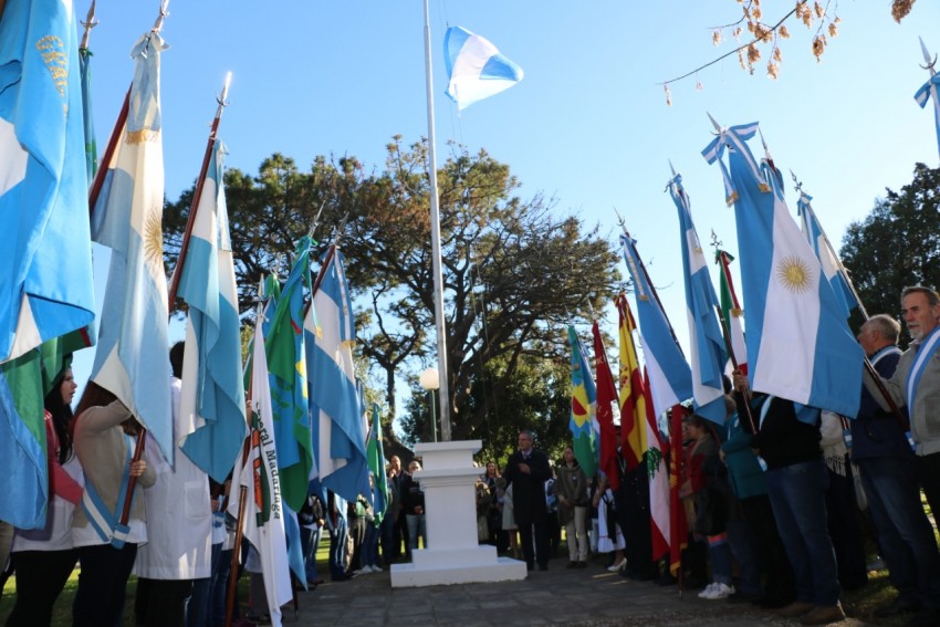 Se realiz� el acto protocolar y el tradicional Tedeum por el 25 de may