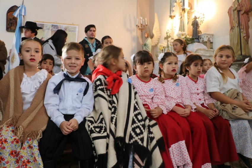 Se realiz� el acto protocolar y el tradicional Tedeum por el 25 de may