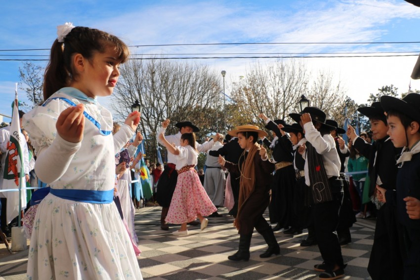 Se realiz el acto protocolar y el tradicional Tedeum por el 25 de may