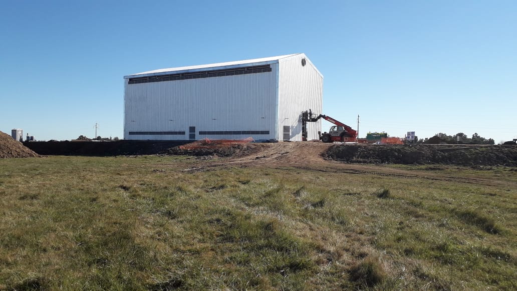 Santoro pas por Las Armas y visit la planta compresora de gas