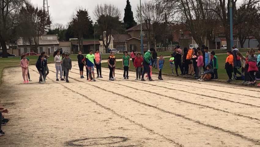 Se realiz� el tercer encuentro regional de Atletismo