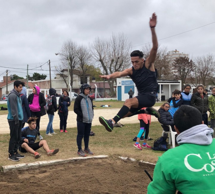 Se realiz� el tercer encuentro regional de Atletismo