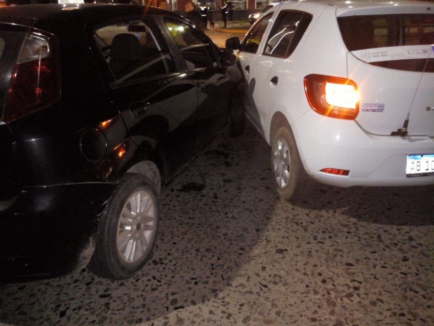 Provoc� un choque m�ltiple en pleno centro de la ciudad y le labraron 