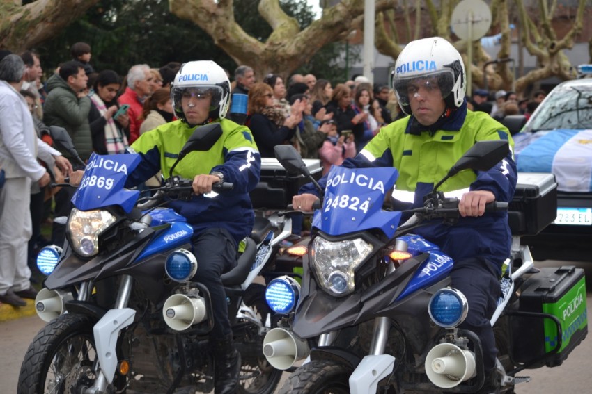 9 de Julio: Las instituciones participaron del tradicional desfile y e