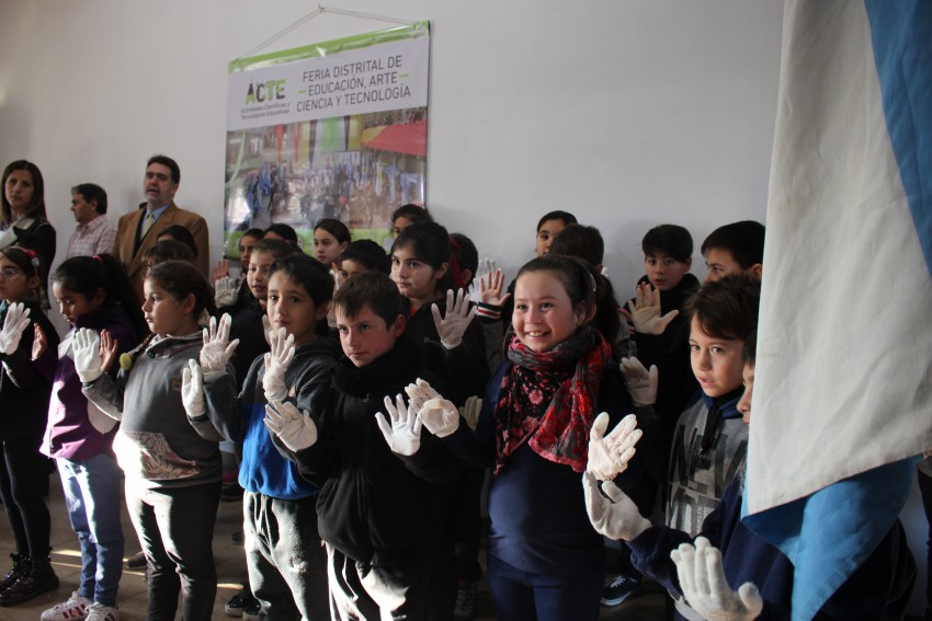 Inici la feria distrital de Ciencia, Arte y Tecnologa con la exposic
