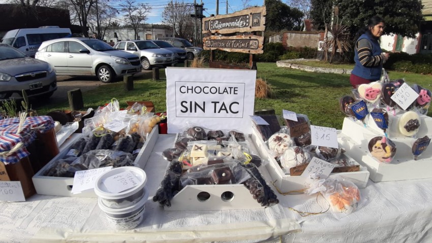 Inici el Mercado de la Estacin con presencia de 13 productores