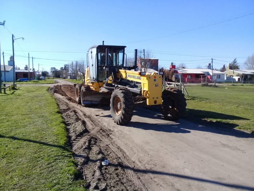 Preparan las bases de distintas calles para continuar con la obra de p