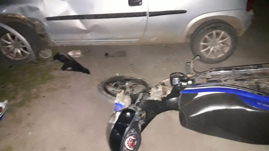 Nuevo siniestro vial involucra a una moto y deja a una mujer herida
