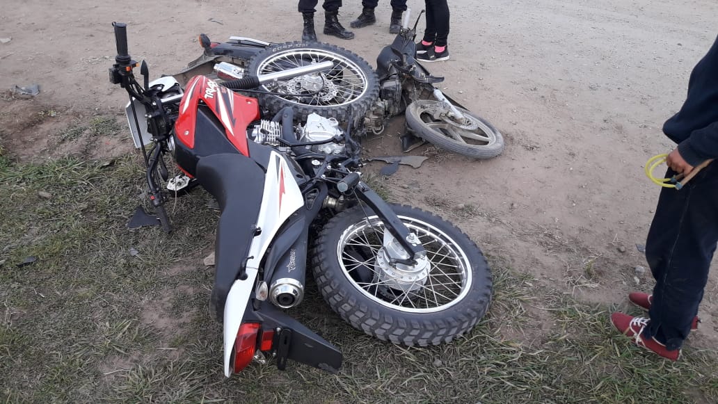 Choque entre motos deja dos heridos