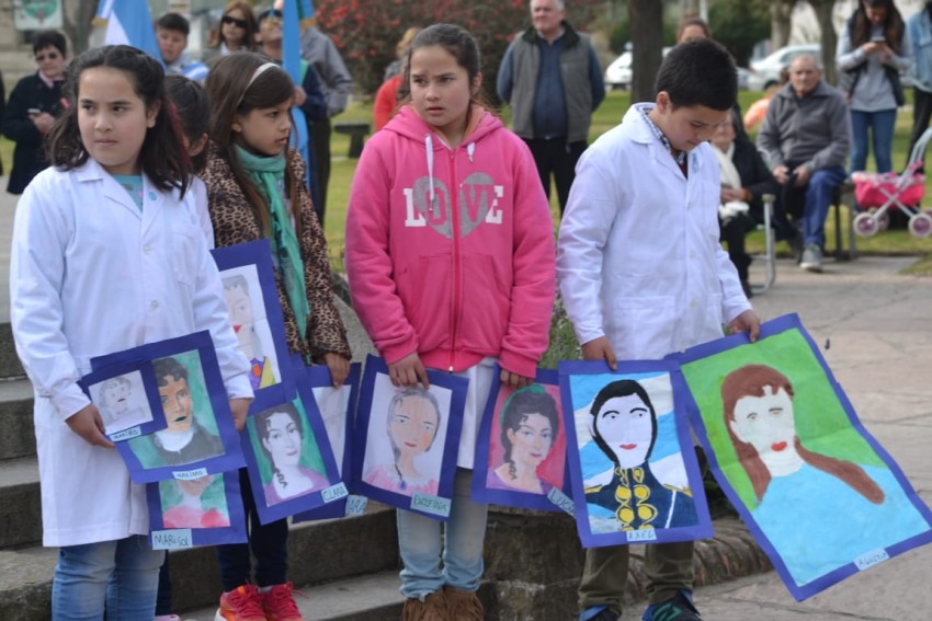 Acto en conmemoraci�n por el fallecimiento del General San Mart�n