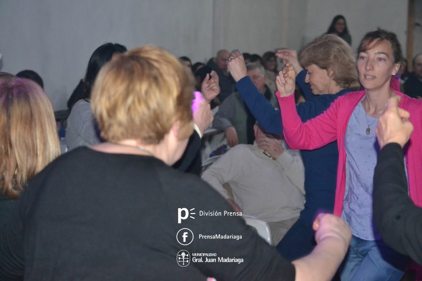 Con las instalaciones colmadas se realiz una nueva pea de la Fiesta 