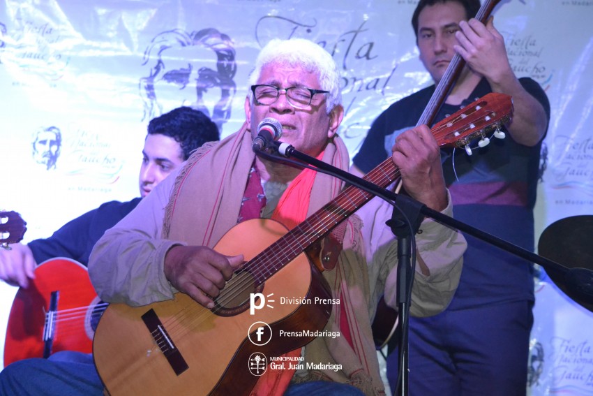 Con las instalaciones colmadas se realiz una nueva pea de la Fiesta 