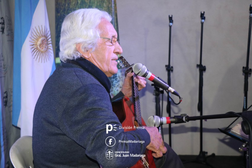 Con las instalaciones colmadas se realiz una nueva pea de la Fiesta 