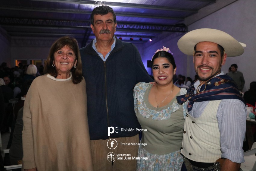 Con las instalaciones colmadas se realiz una nueva pea de la Fiesta 