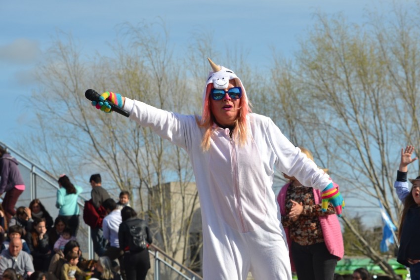 Casi 5.000 personas se dieron cita en el Paseo del Bicentenario por lo