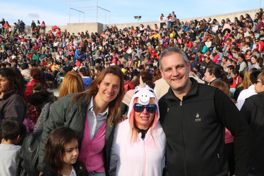 Casi 5.000 personas se dieron cita en el Paseo del Bicentenario por lo