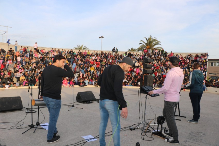 Casi 5.000 personas se dieron cita en el Paseo del Bicentenario por lo