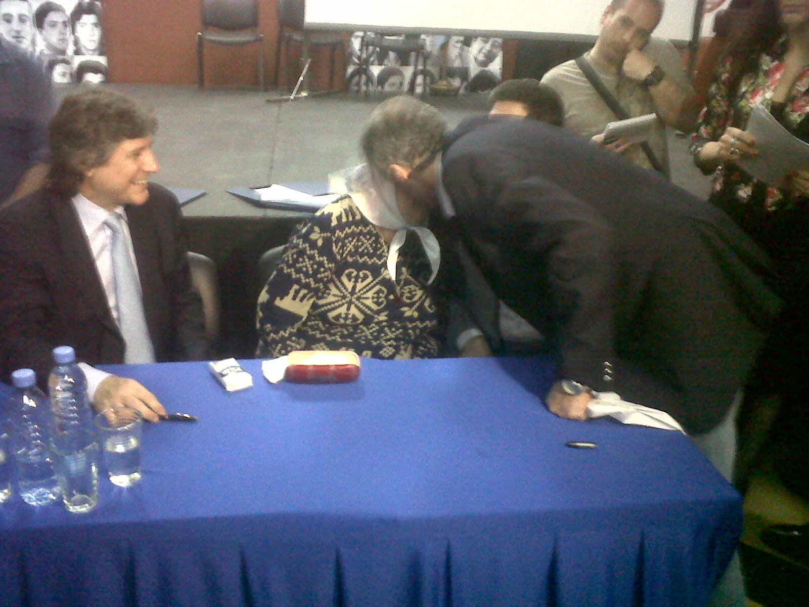 Acuerdo con Madres de Plaza de Mayo