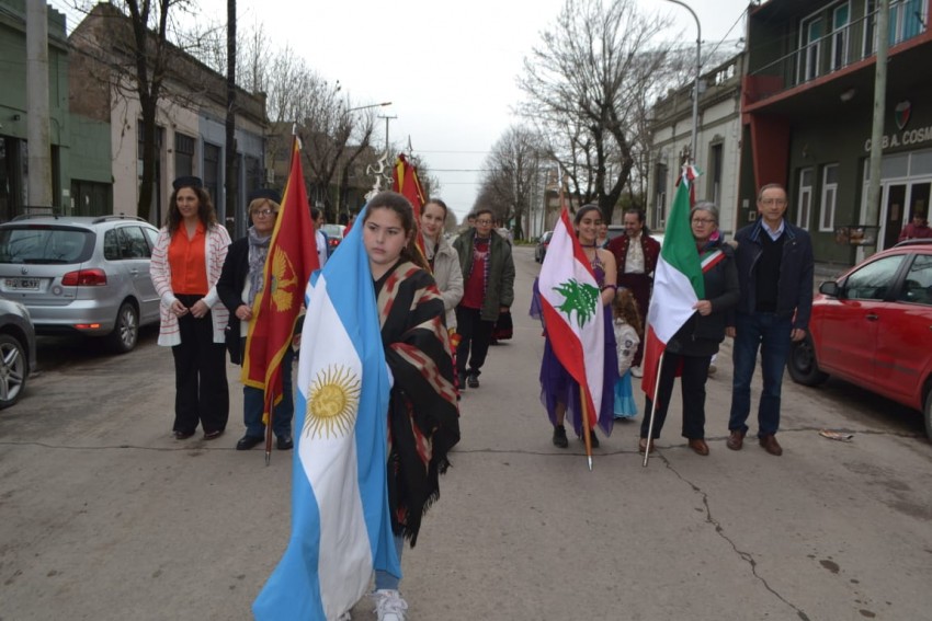 Crisol de Razas volvi a convocar a centenares de personas que agotaro