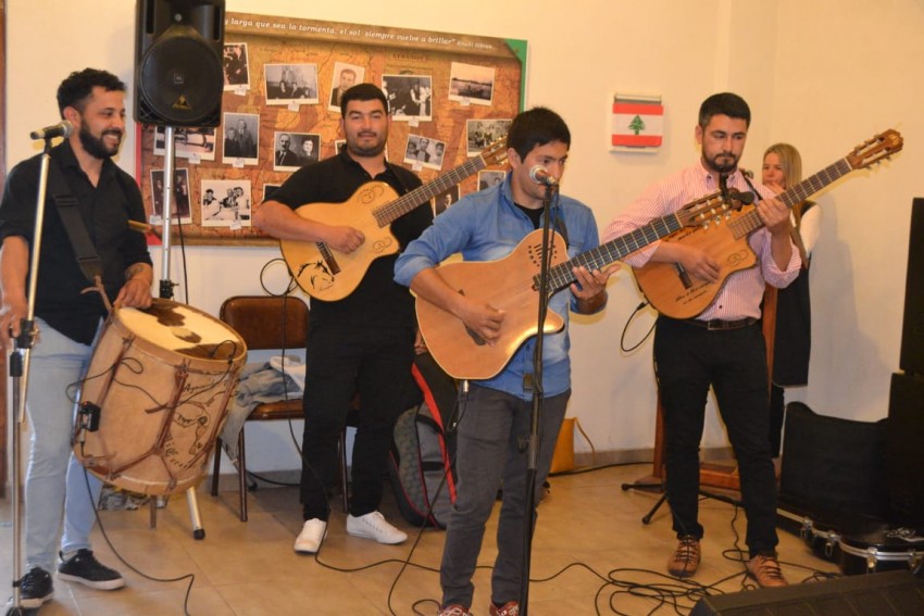 Crisol de Razas volvi a convocar a centenares de personas que agotaro