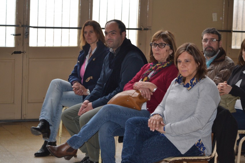 Recordaron a Domingo Faustino Sarmiento en la escuela primaria que lle