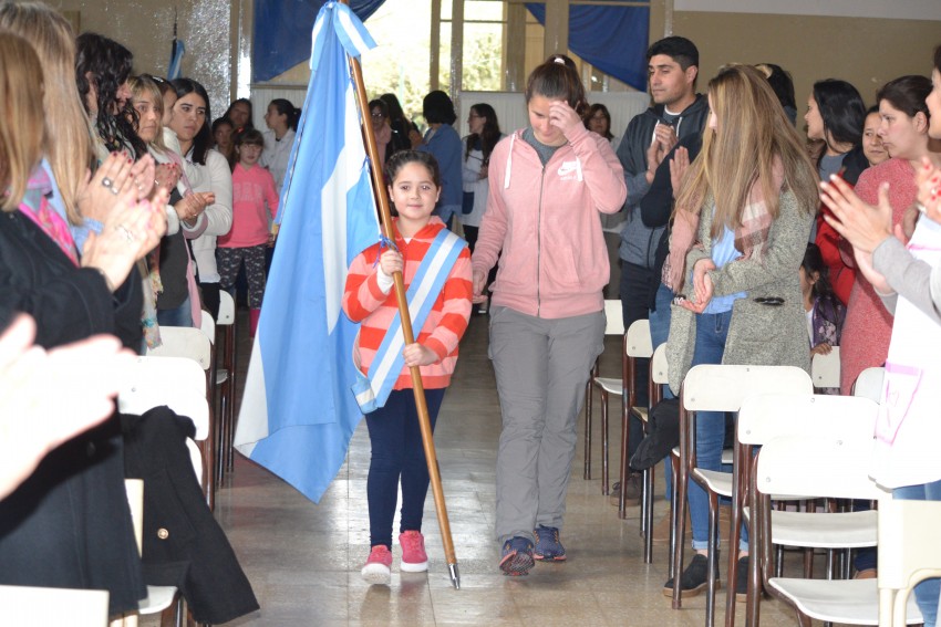 Recordaron a Domingo Faustino Sarmiento en la escuela primaria que lle