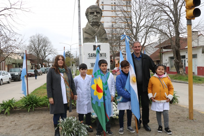 Recordaron el legado de Domingo Faustino Sarmiento durante el acto en 