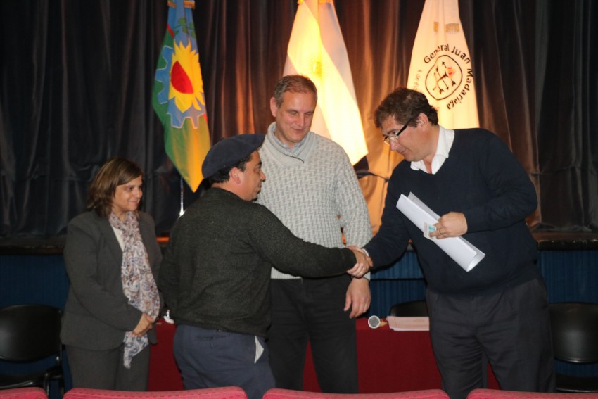 Ttulos de propiedad  Santoro: 