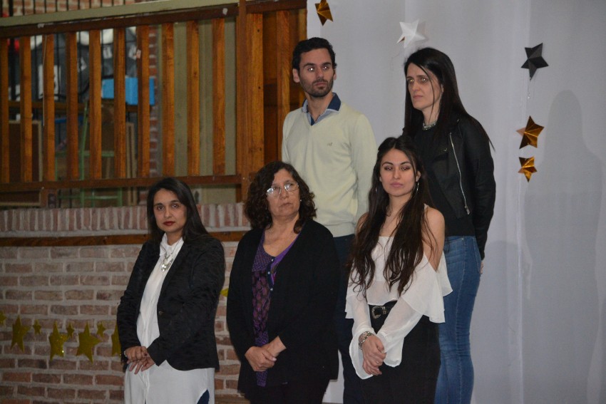 Autoridades entregaron placas a los egresados destacados del Instituto